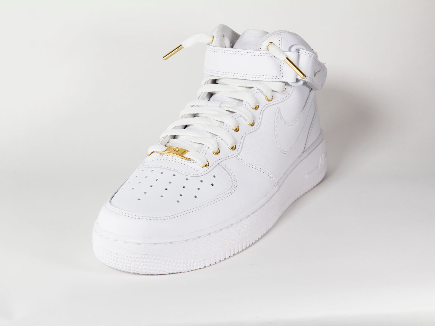 Custom Air Force 1 Low White & Gold (MENS) – Primo Black