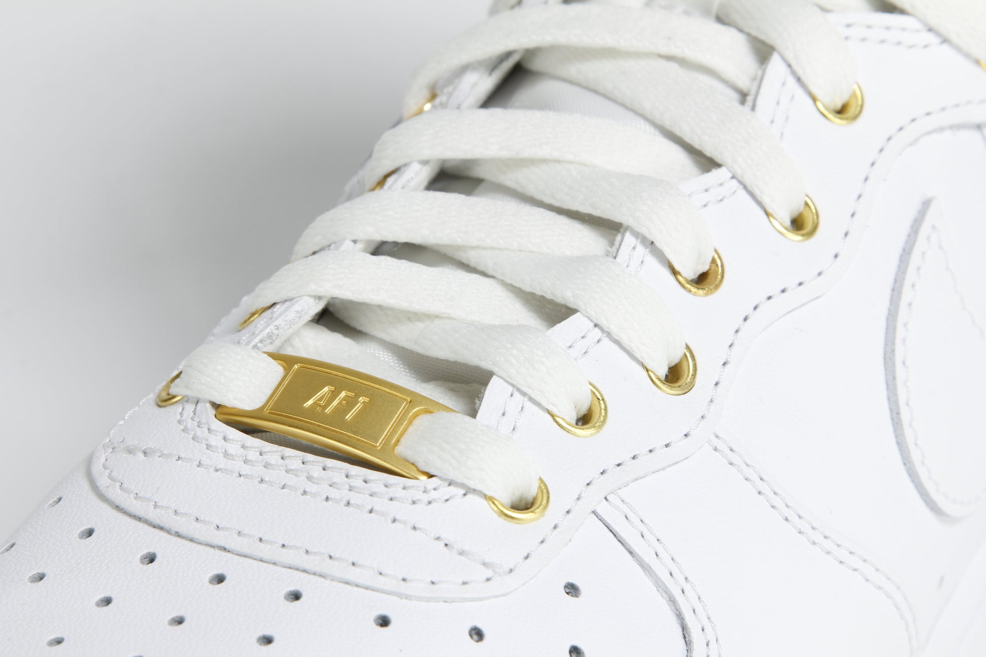 Nike Air Force 1 White Custom 'Gold Pollock' Edition